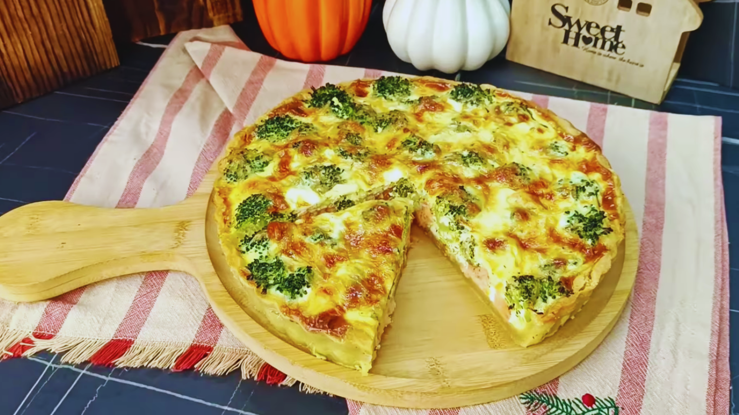 рецепт кіша з лососем та броколі